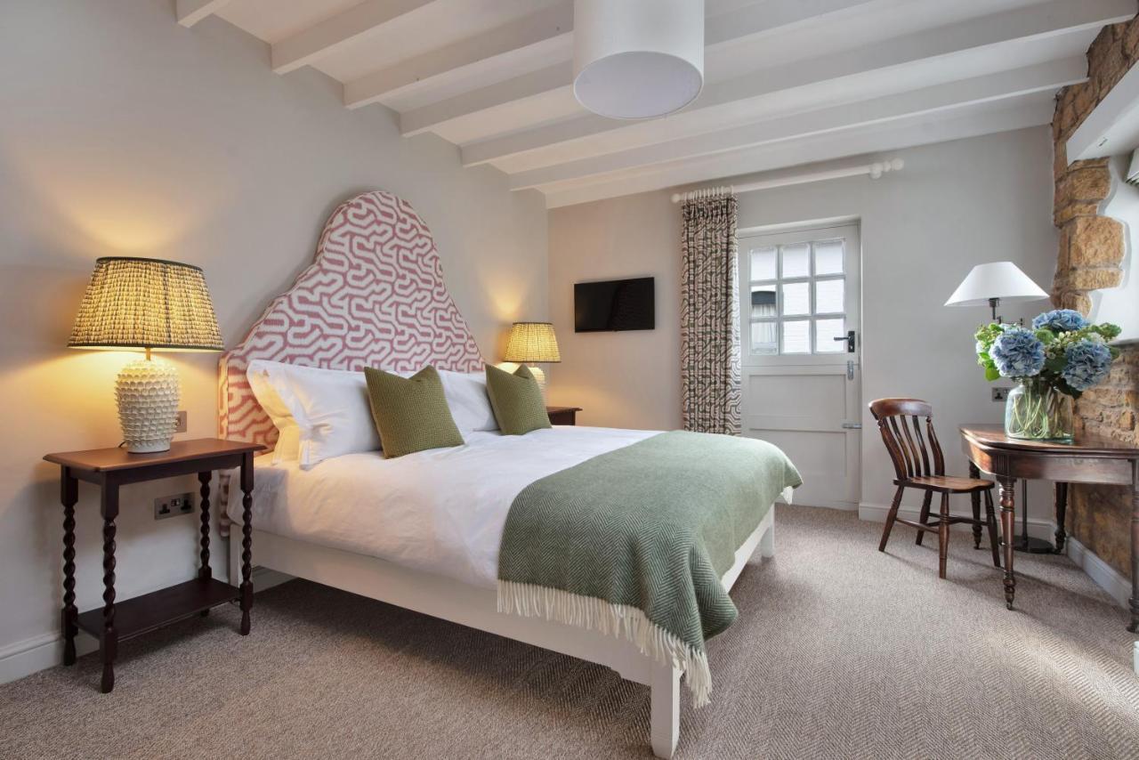 The Nevill Arms Hotel Medbourne Eksteriør billede